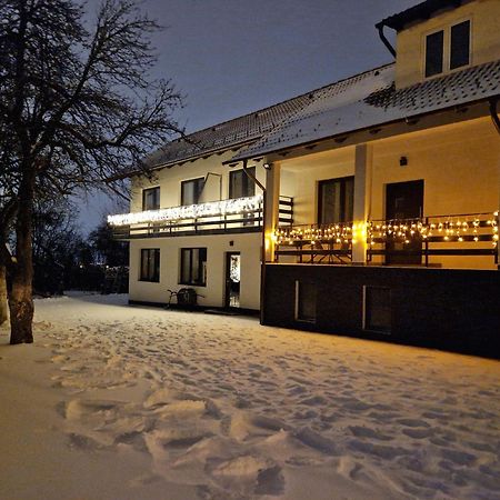 Casa 7 Sate Apartament Săcele Zewnętrze zdjęcie